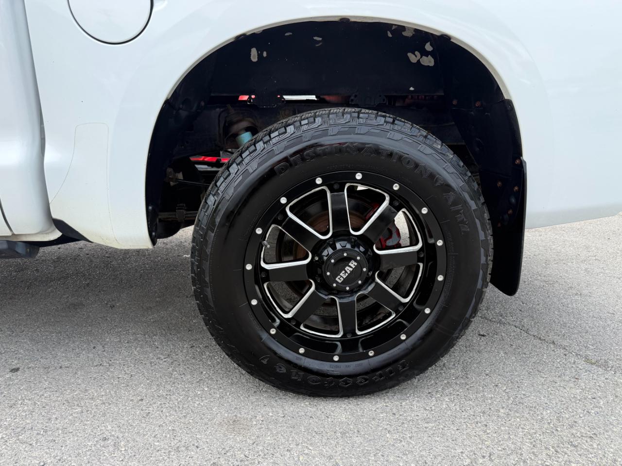 Toyota Tundra 4WD  2013