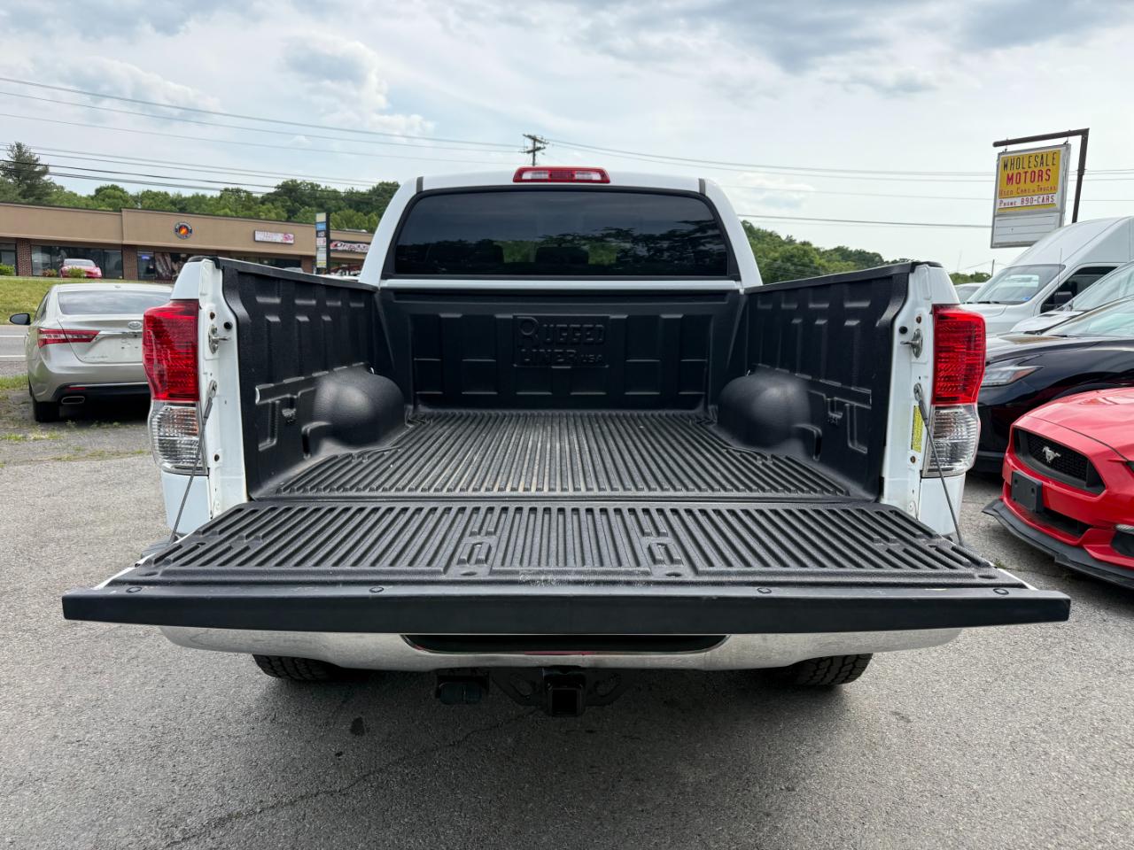 Toyota Tundra 4WD  2013