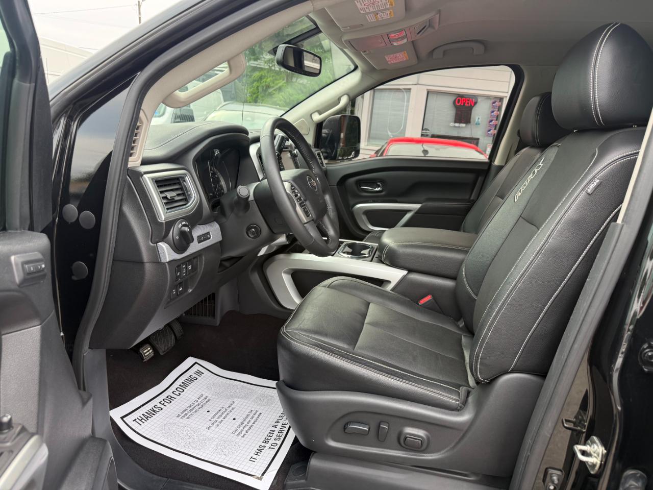Nissan Titan XD 4x4 Gas Crew Cab PRO-4X 2017