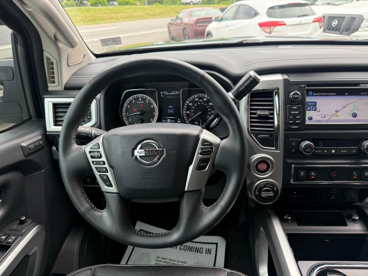 Nissan Titan XD 4x4 Gas Crew Cab PRO-4X 2017