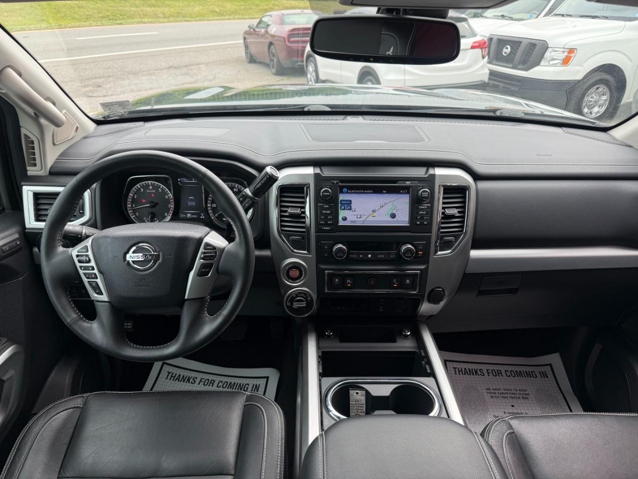Nissan Titan XD 4x4 Gas Crew Cab PRO-4X 2017
