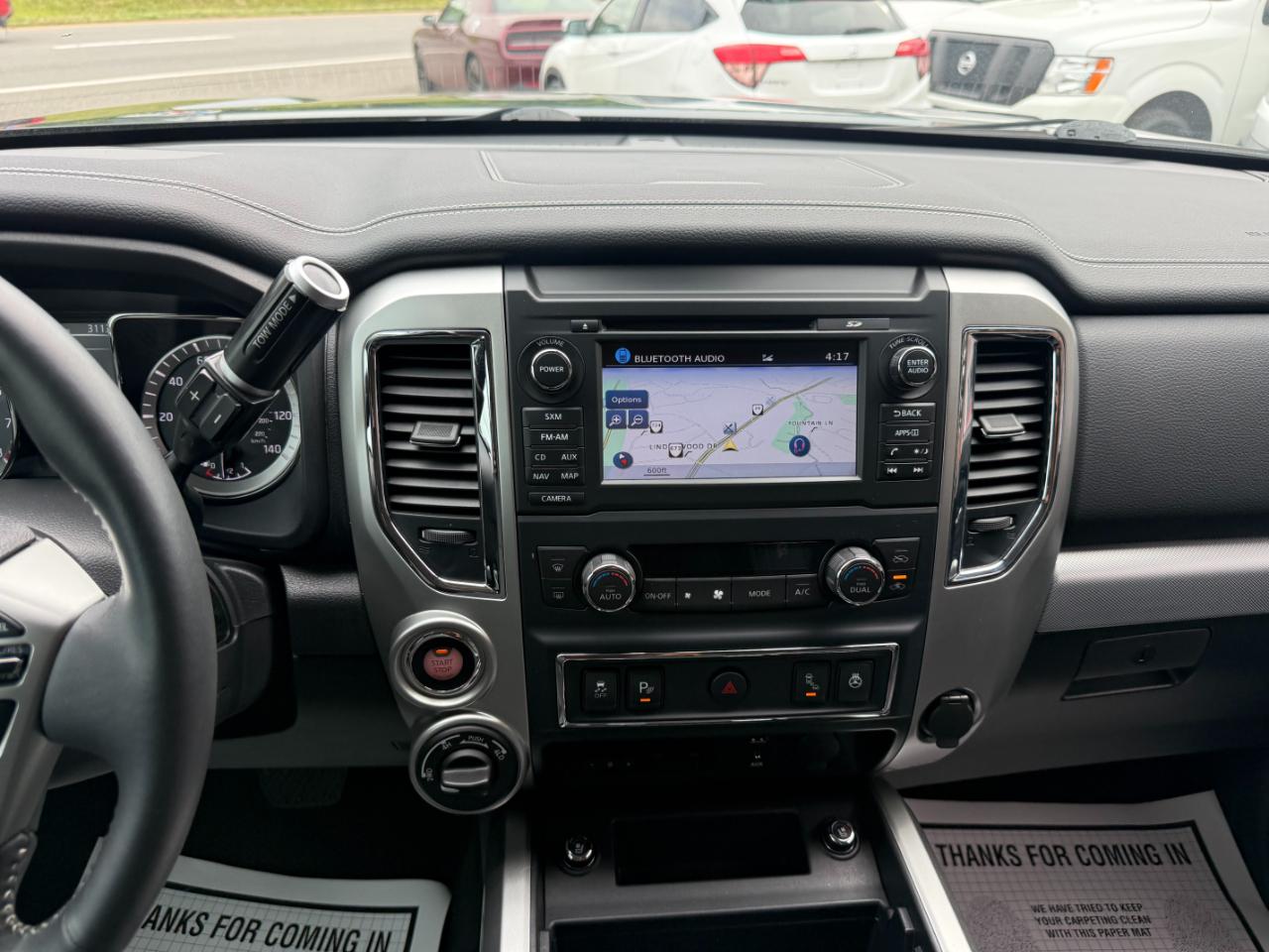 Nissan Titan XD 4x4 Gas Crew Cab PRO-4X 2017
