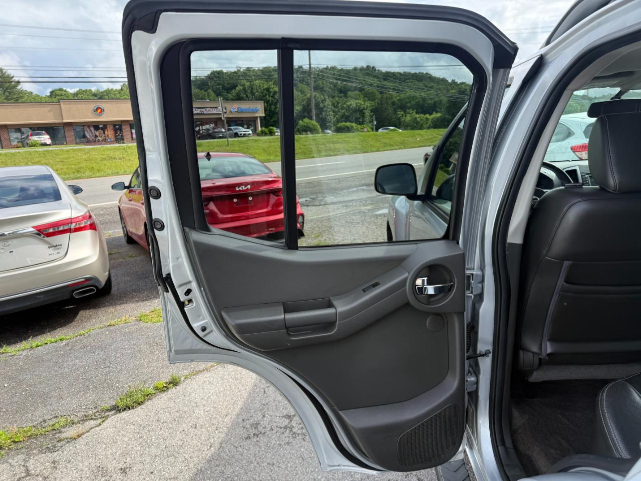 Nissan Xterra 4WD 4dr Auto Pro-4X 2015