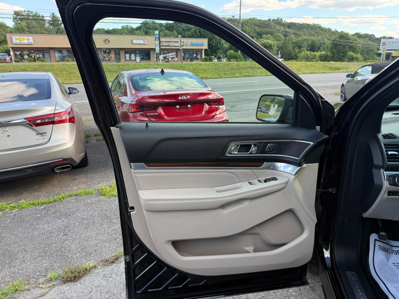 Ford Explorer Limited 4WD 2019