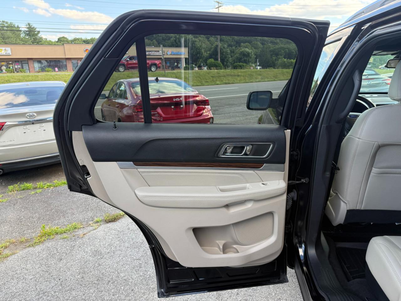 Ford Explorer Limited 4WD 2019
