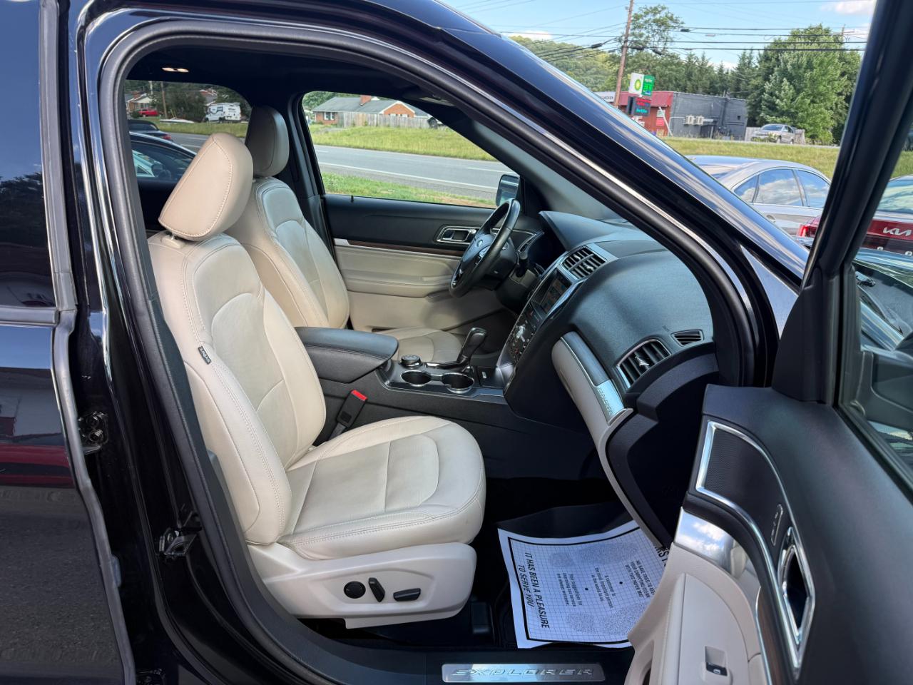 Ford Explorer Limited 4WD 2019