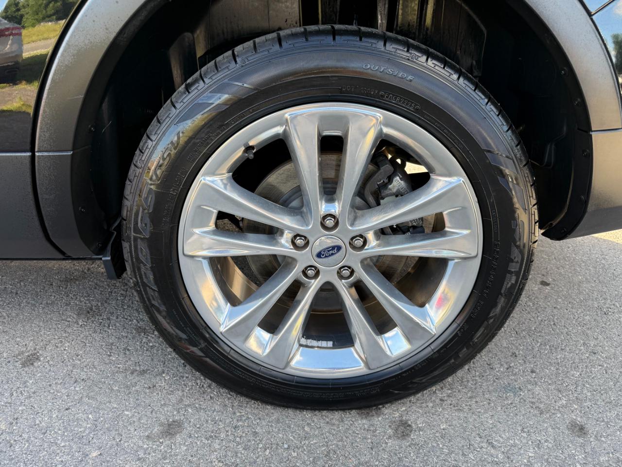 Ford Explorer Limited 4WD 2019