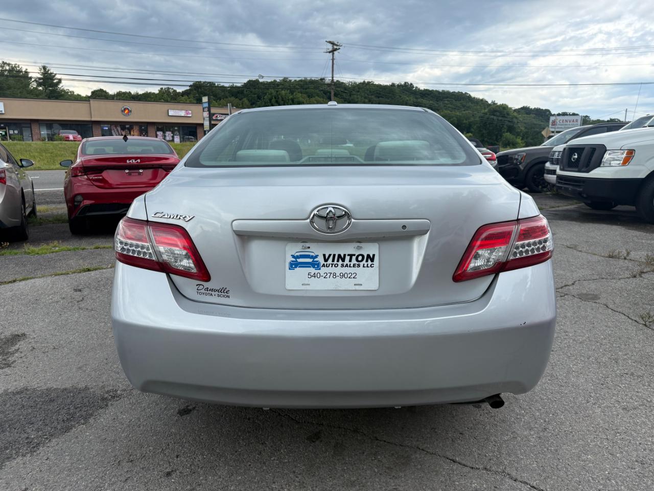 Toyota Camry LE 2011