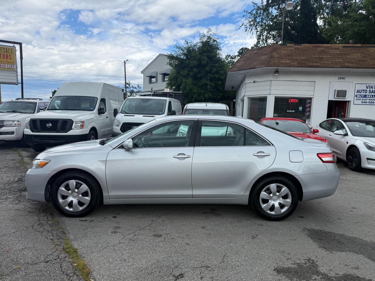 Toyota Camry LE 2011