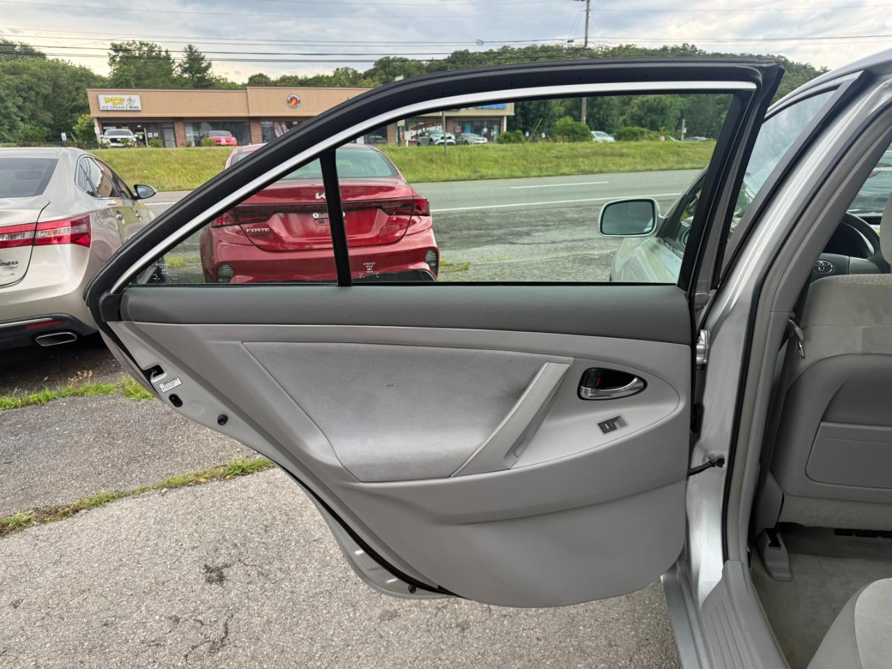 Toyota Camry LE 2011