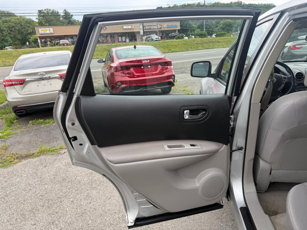 Nissan Rogue S AWD 2009