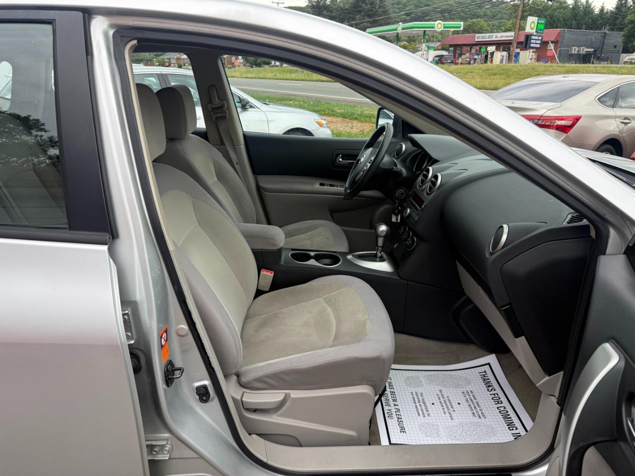 Nissan Rogue S AWD 2009