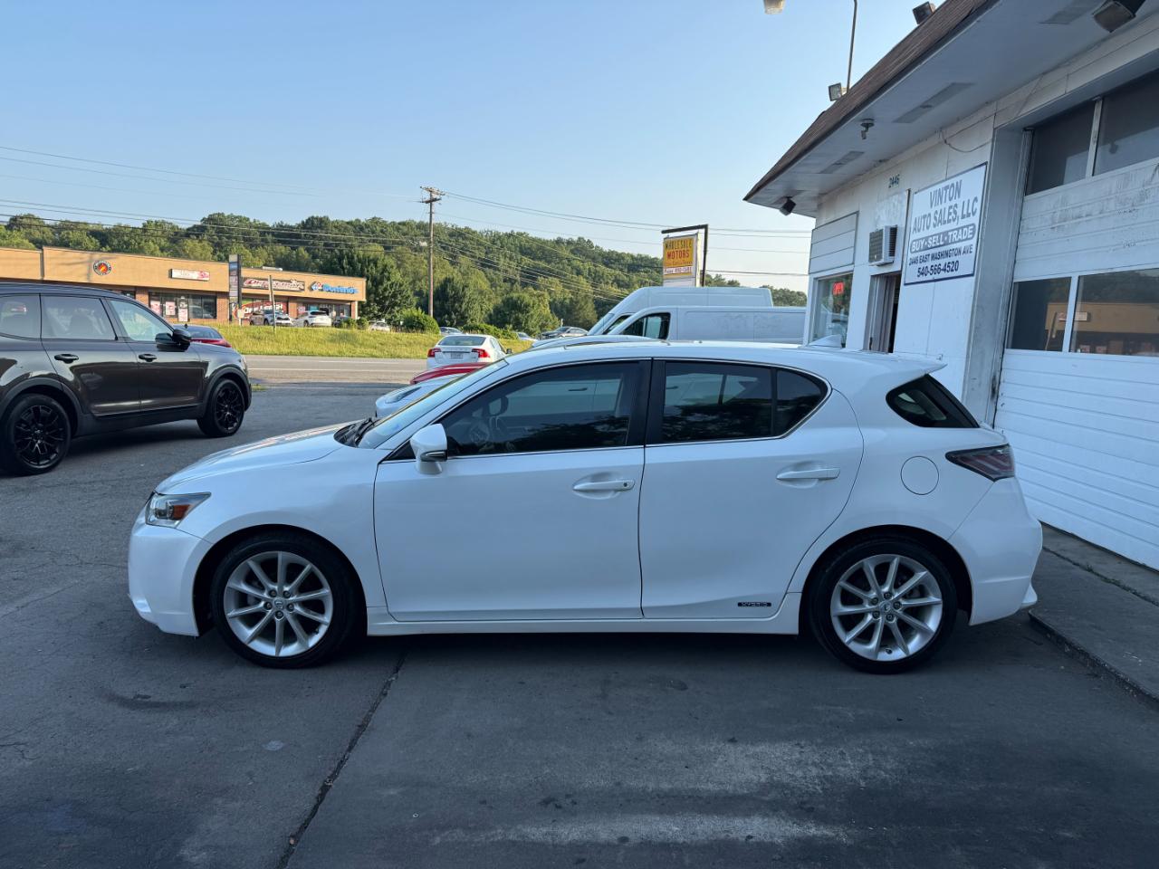 Lexus CT 200h Hybrid 4D Hatchback 2015