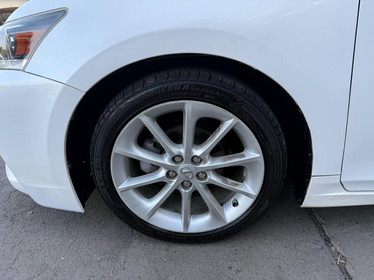 Lexus CT 200h Hybrid 4D Hatchback 2015