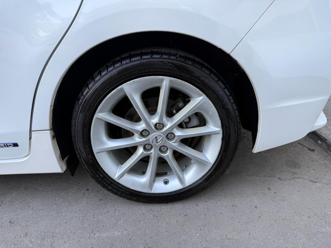 Lexus CT 200h Hybrid 4D Hatchback 2015