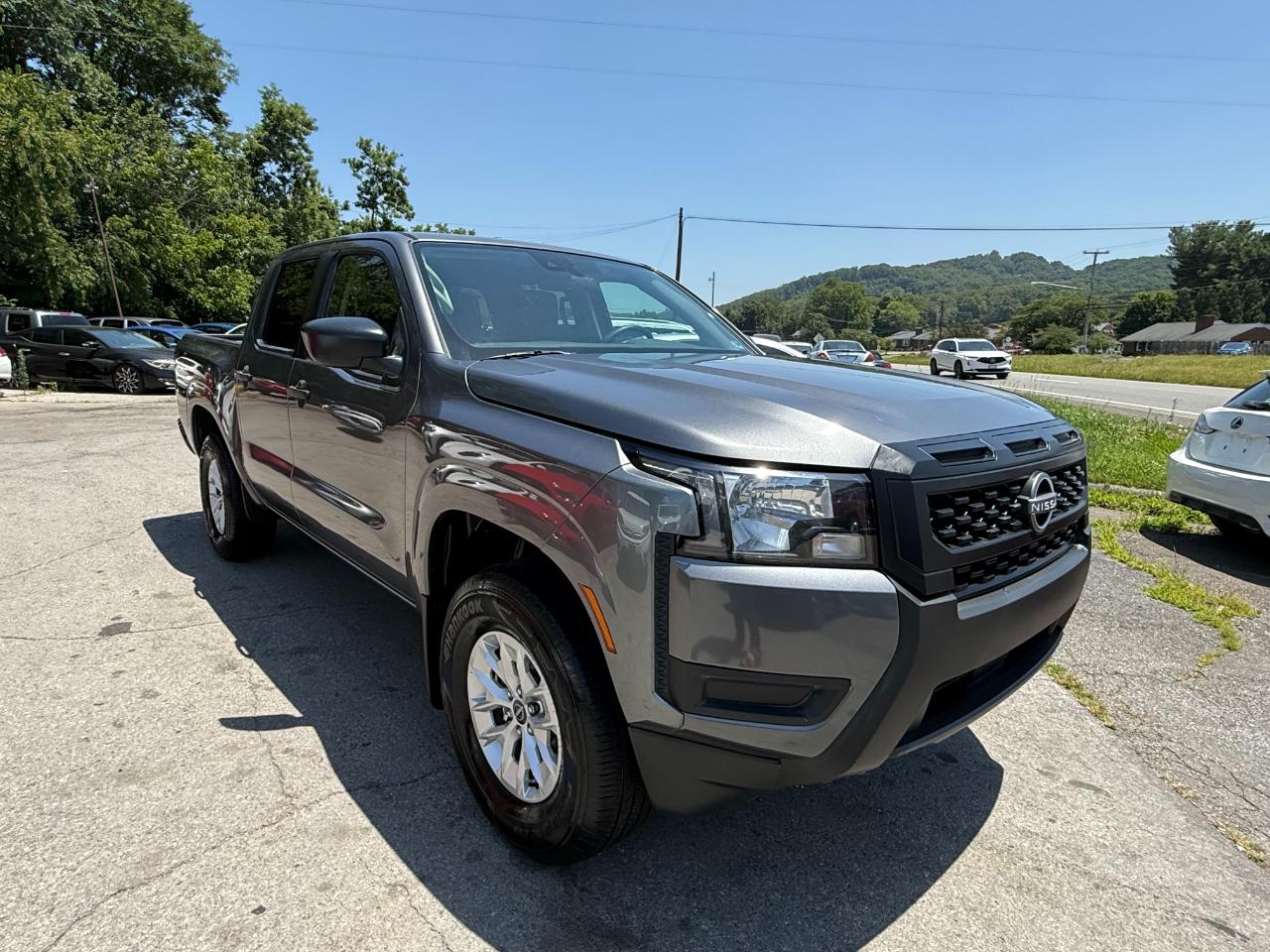 Nissan Frontier Crew Cab 4x4 S 2025