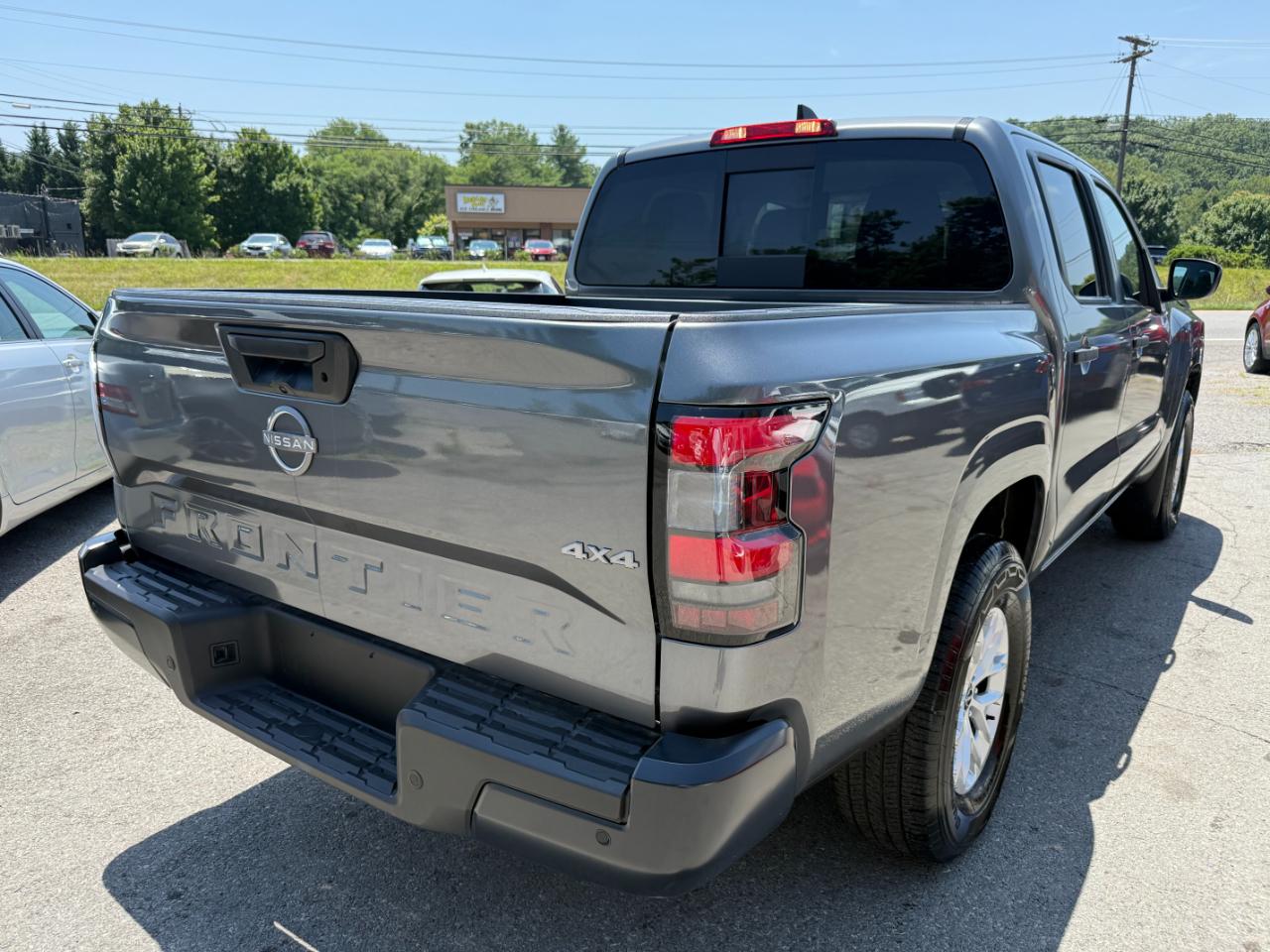 Nissan Frontier Crew Cab 4x4 S 2025
