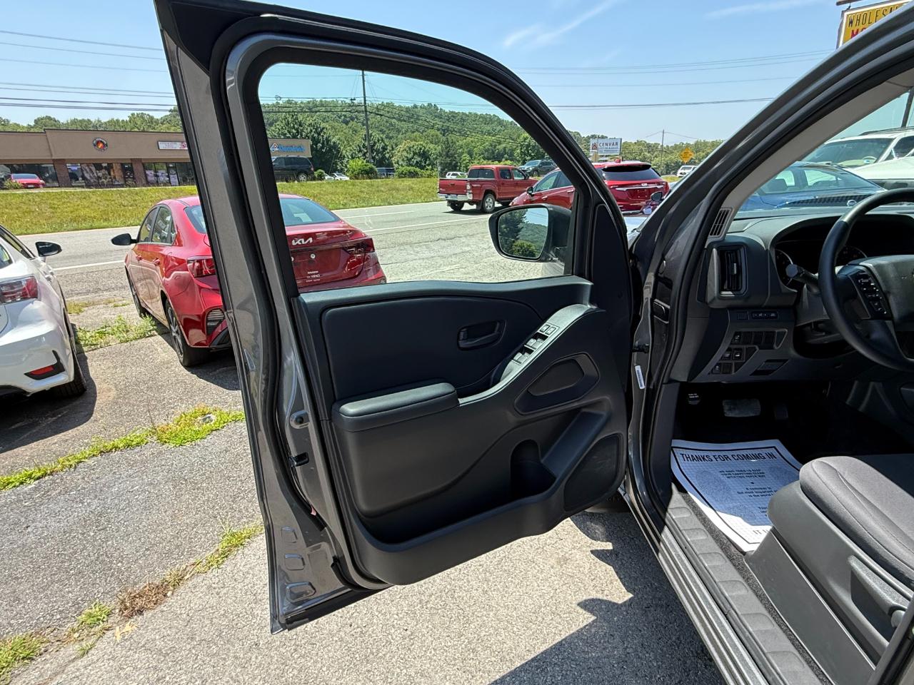 Nissan Frontier Crew Cab 4x4 S 2025