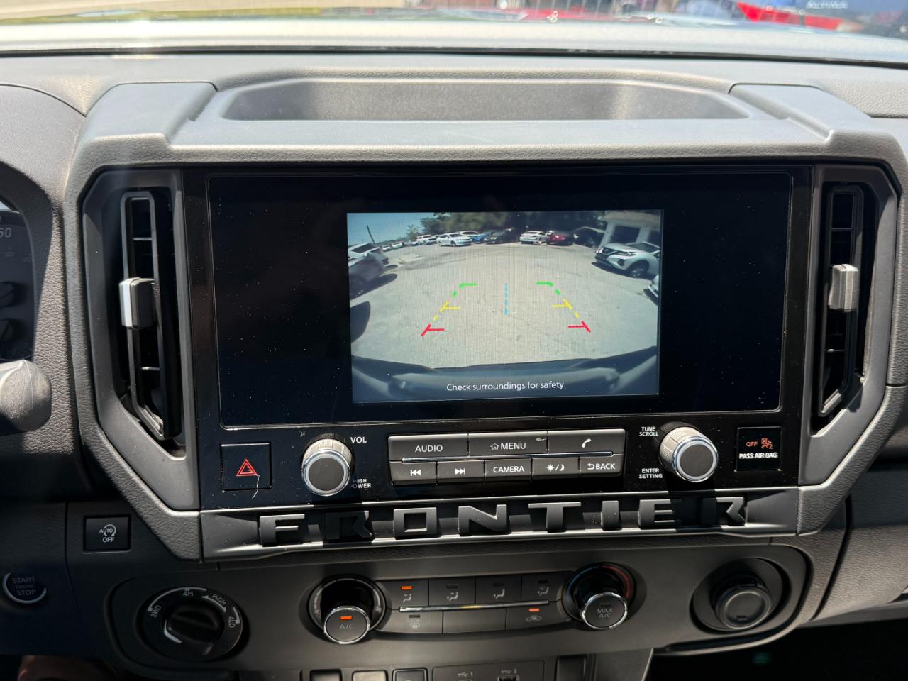 Nissan Frontier Crew Cab 4x4 S 2025