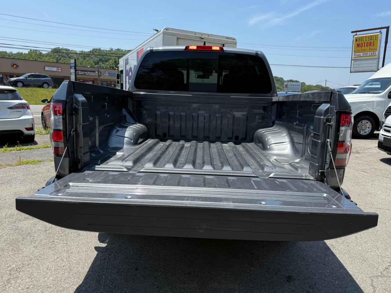 Nissan Frontier Crew Cab 4x4 S 2025