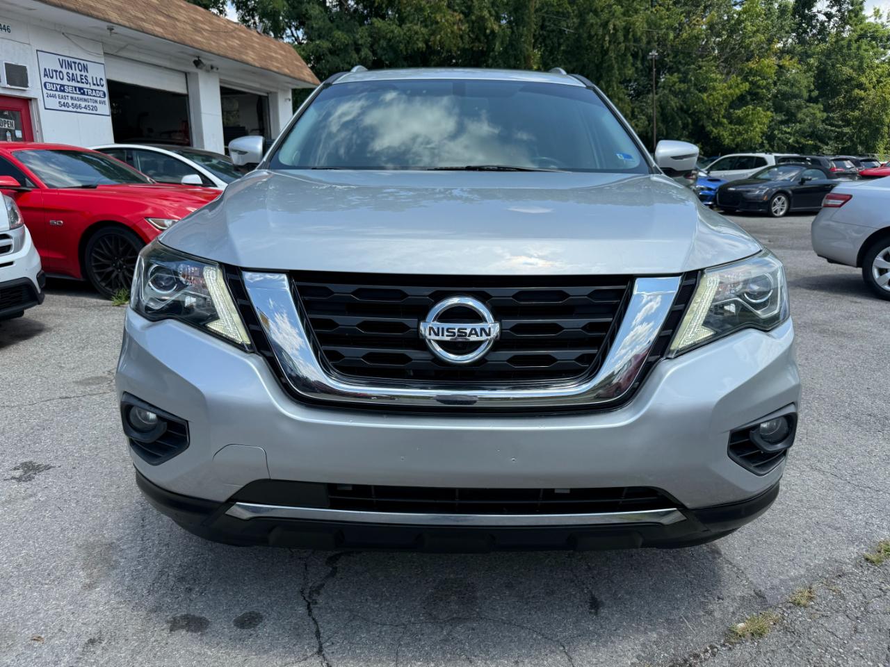 Nissan Pathfinder 4x4 Platinum 2018