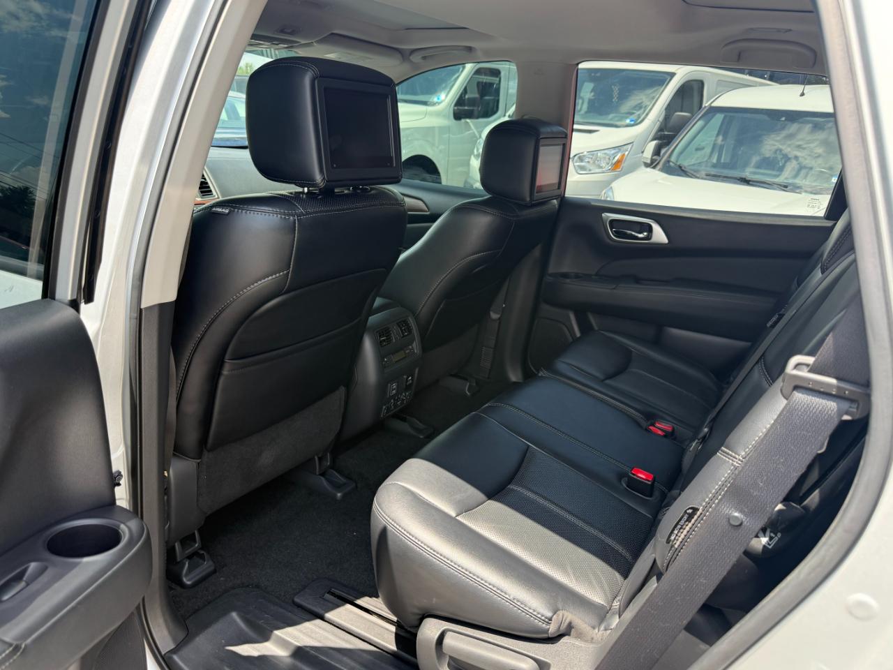 Nissan Pathfinder 4x4 Platinum 2018