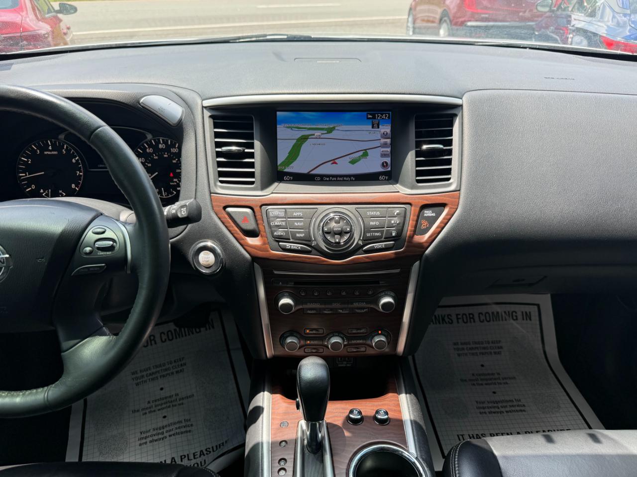 Nissan Pathfinder 4x4 Platinum 2018