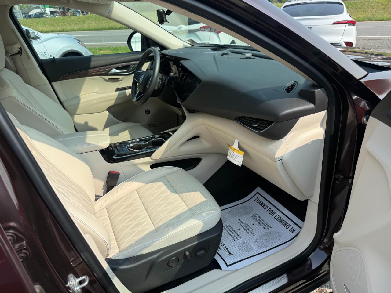 Buick Envision  2021