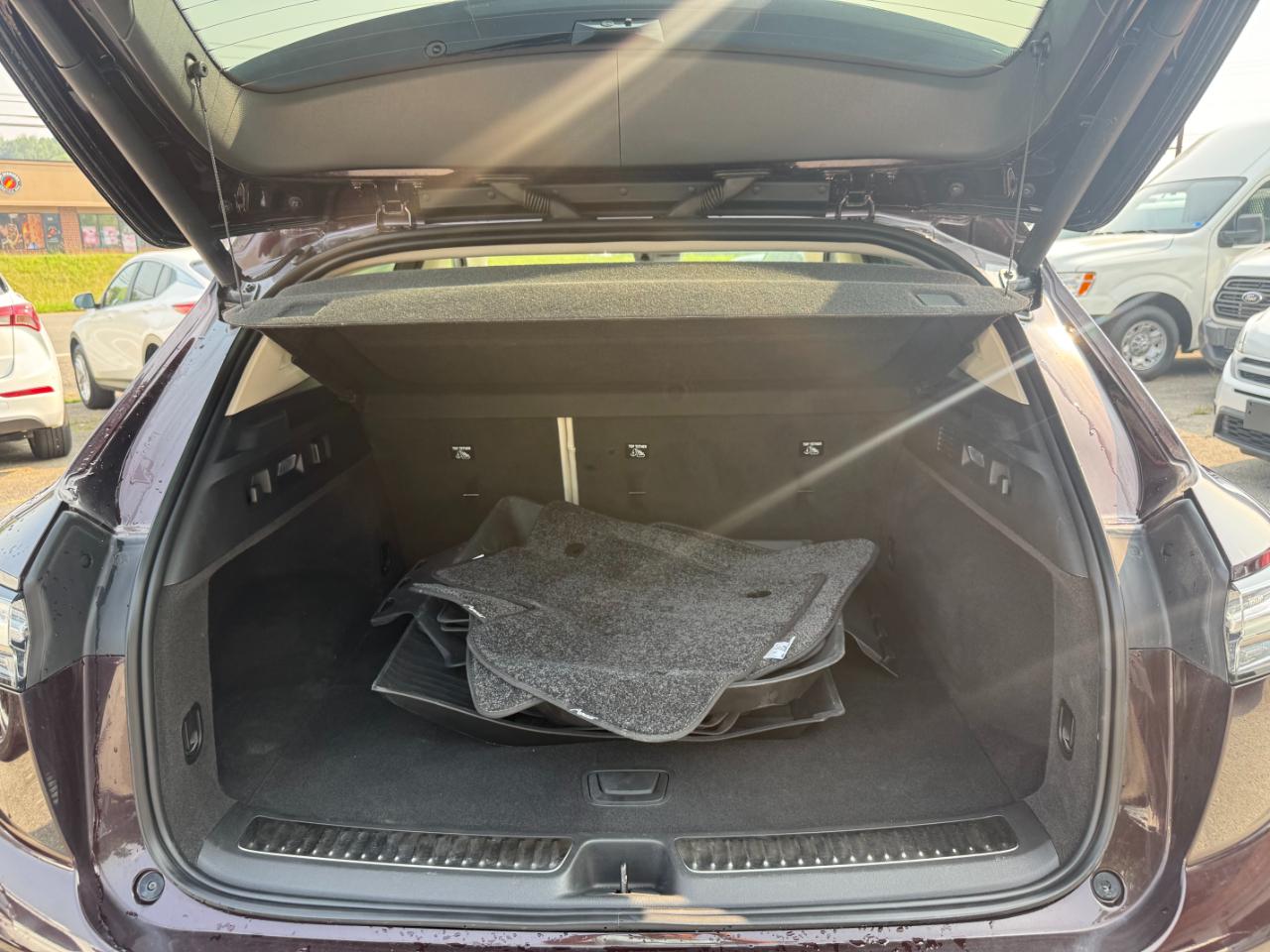 Buick Envision  2021