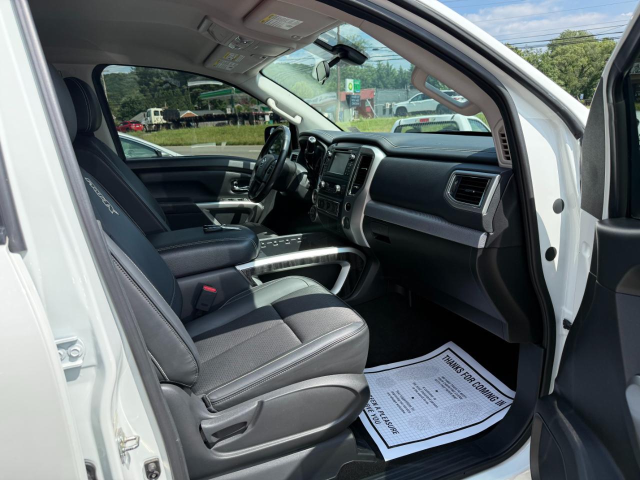 Nissan Titan 4x4 Crew Cab PRO-4X 2018