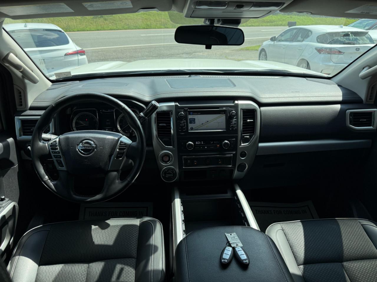 Nissan Titan 4x4 Crew Cab PRO-4X 2018
