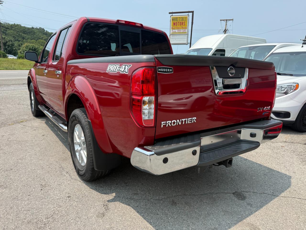 Nissan Frontier Crew Cab 4x4 SV V6 Auto 2017