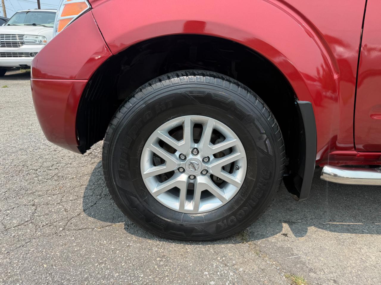 Nissan Frontier Crew Cab 4x4 SV V6 Auto 2017