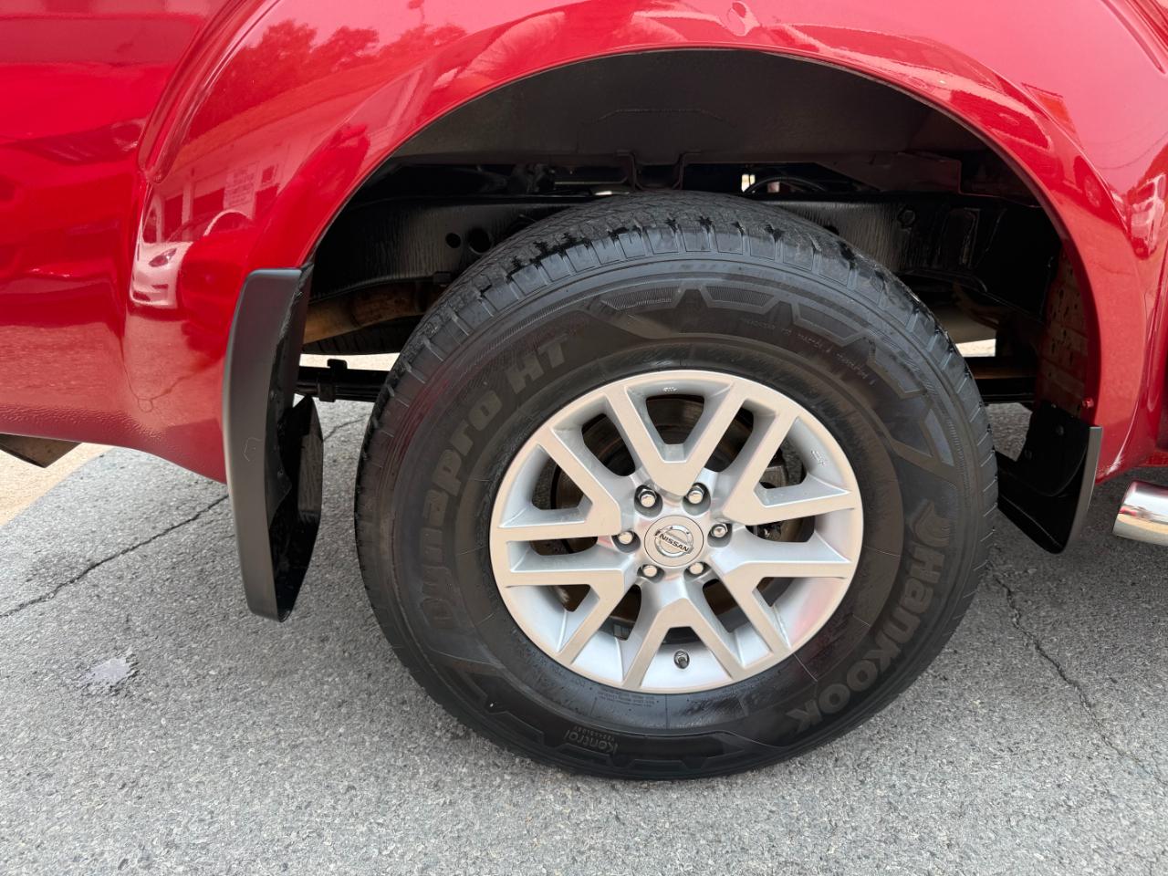 Nissan Frontier Crew Cab 4x4 SV V6 Auto 2017