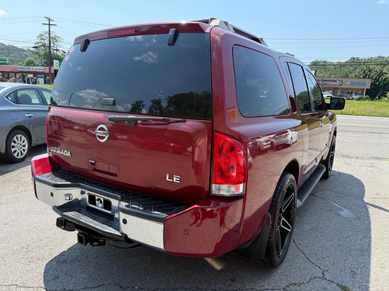 Nissan Armada LE 4WD 2005