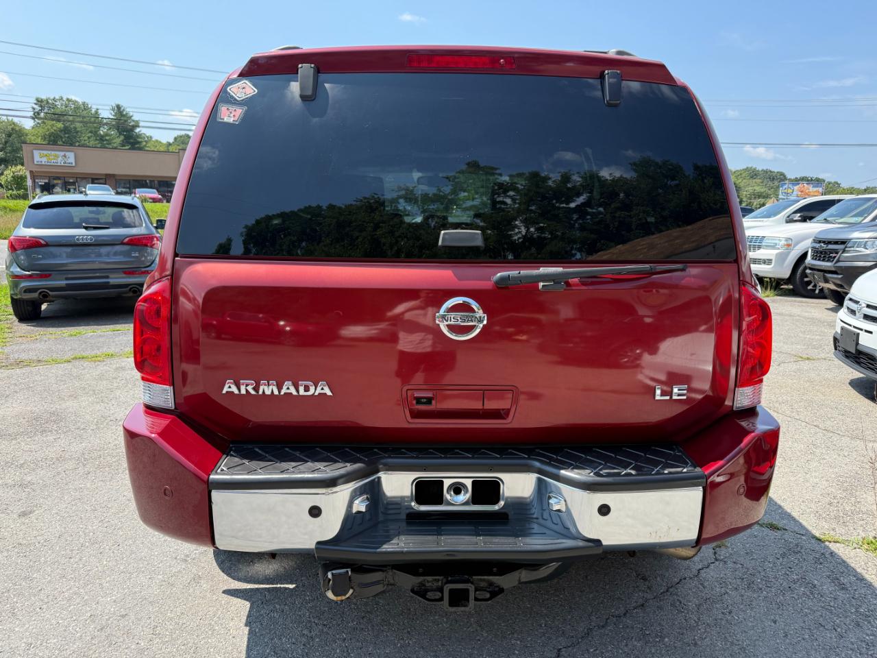 Nissan Armada LE 4WD 2005
