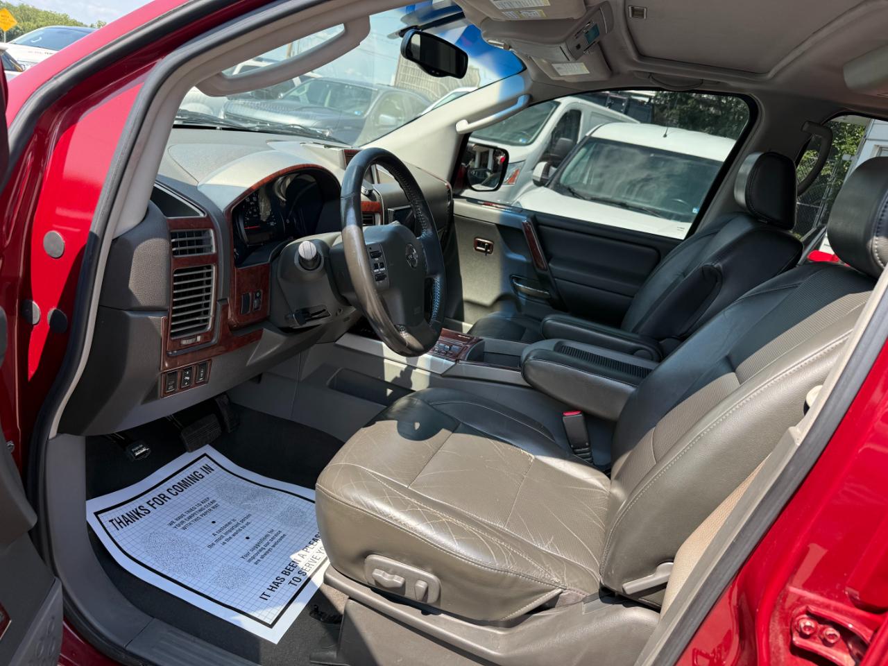 Nissan Armada LE 4WD 2005