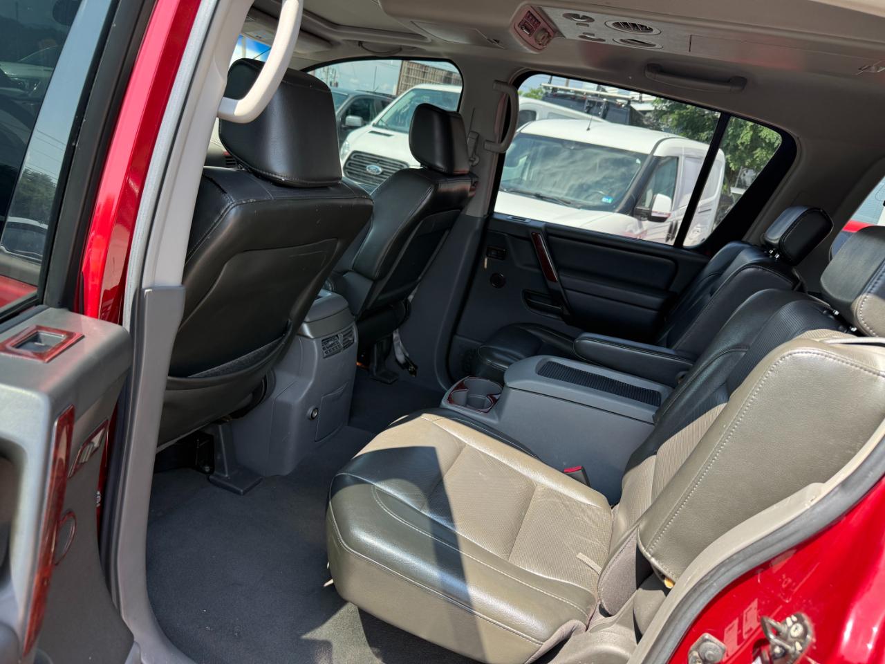 Nissan Armada LE 4WD 2005