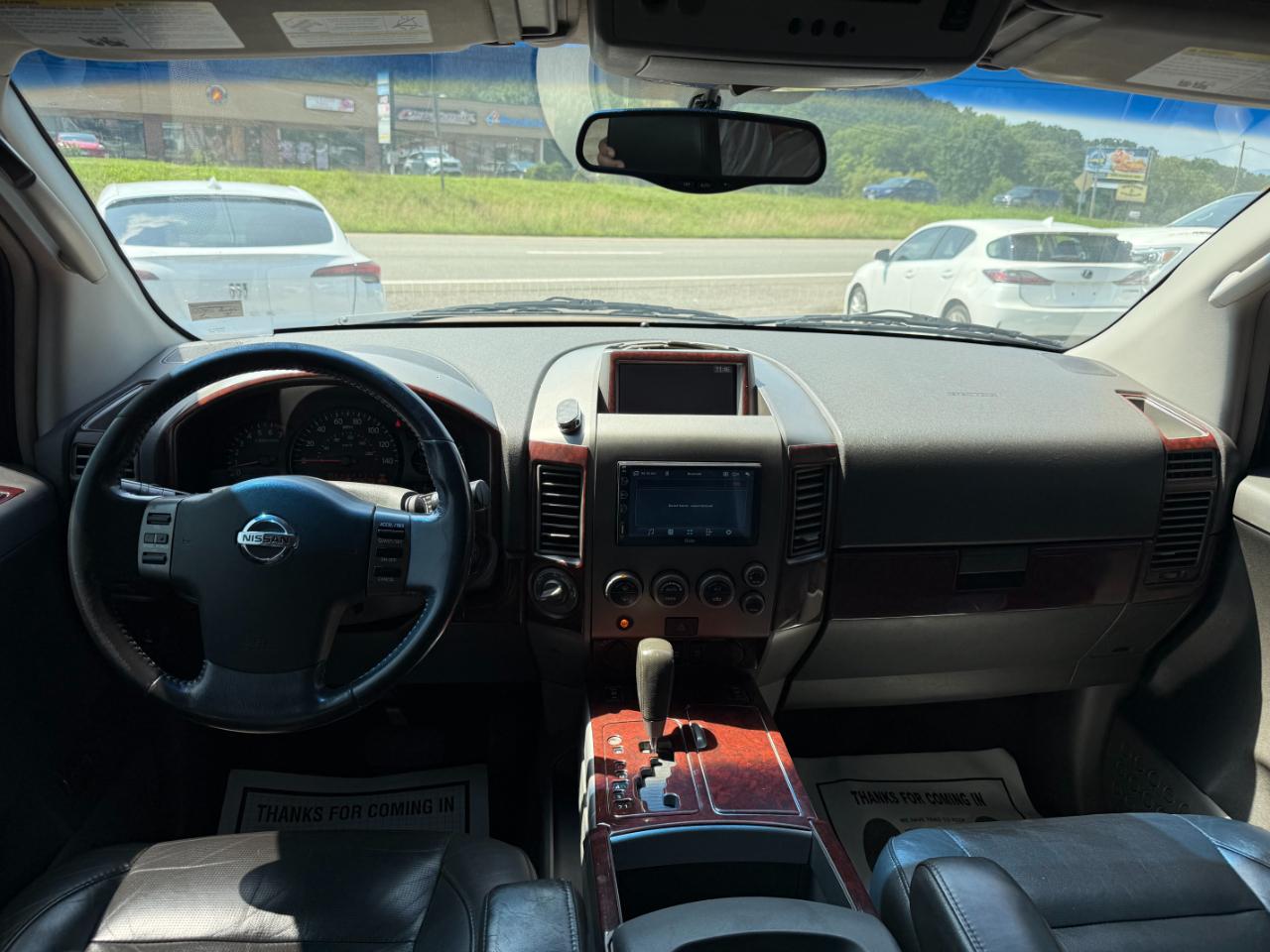 Nissan Armada LE 4WD 2005