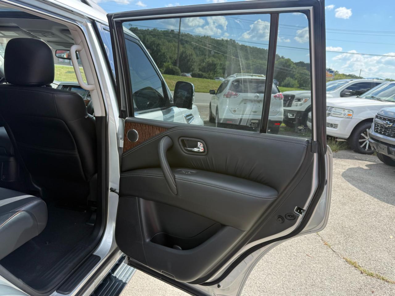 Nissan Armada 4x4 SL 2020