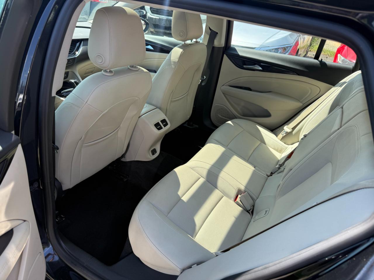 Buick Regal TourX  2018