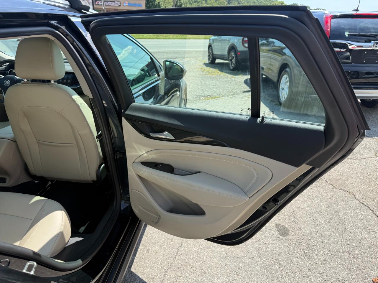 Buick Regal TourX  2018