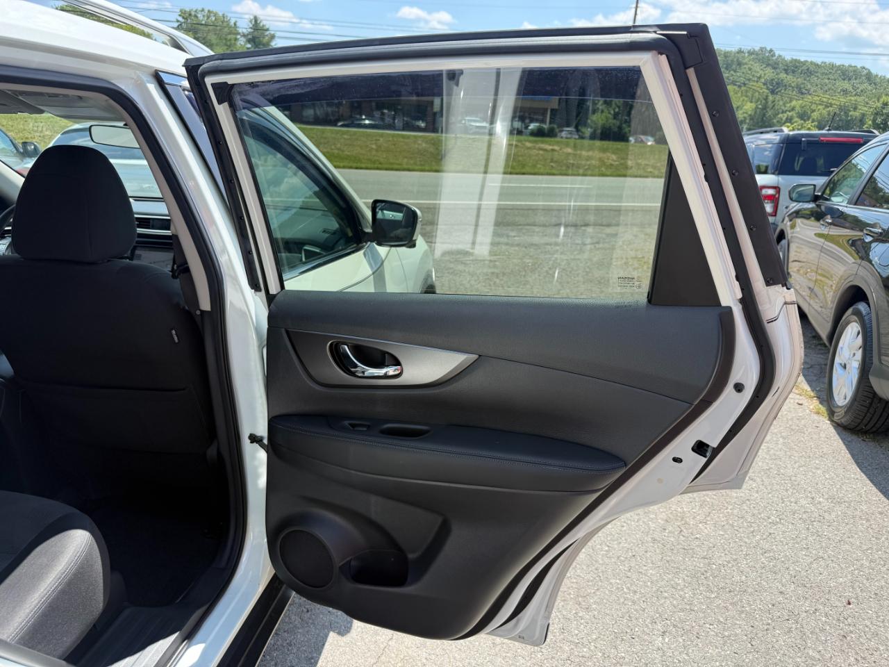 Nissan Rogue AWD SV 2016