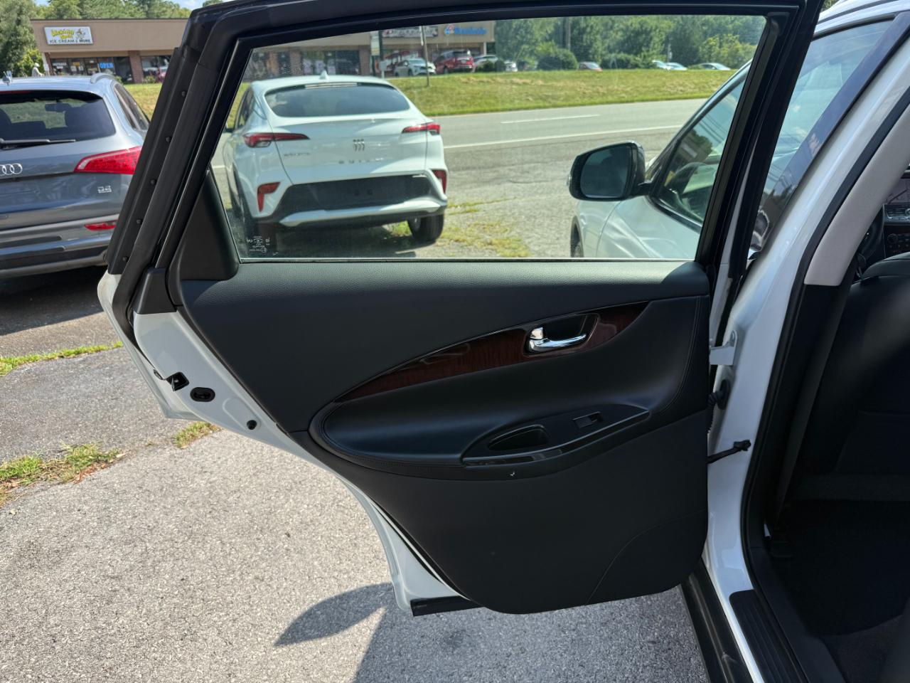 Infiniti QX50 AWD 2016