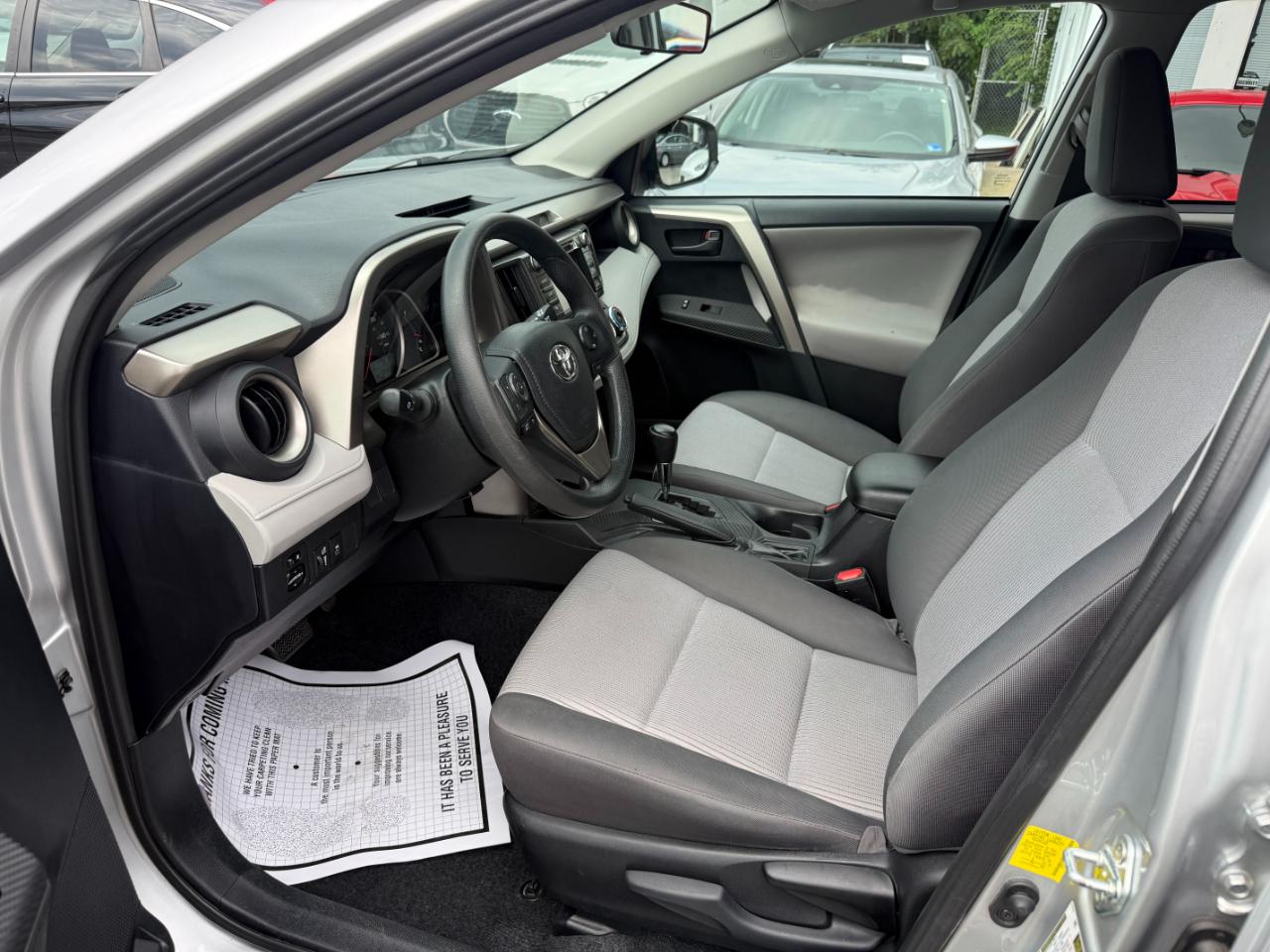 Toyota RAV4 LE 2014