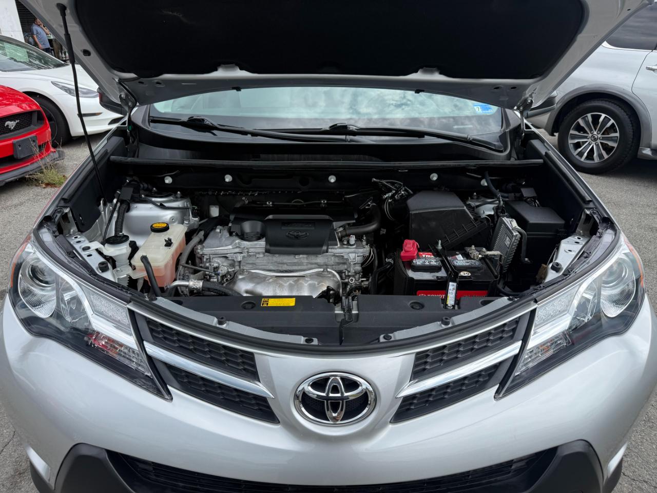 Toyota RAV4 LE 2014