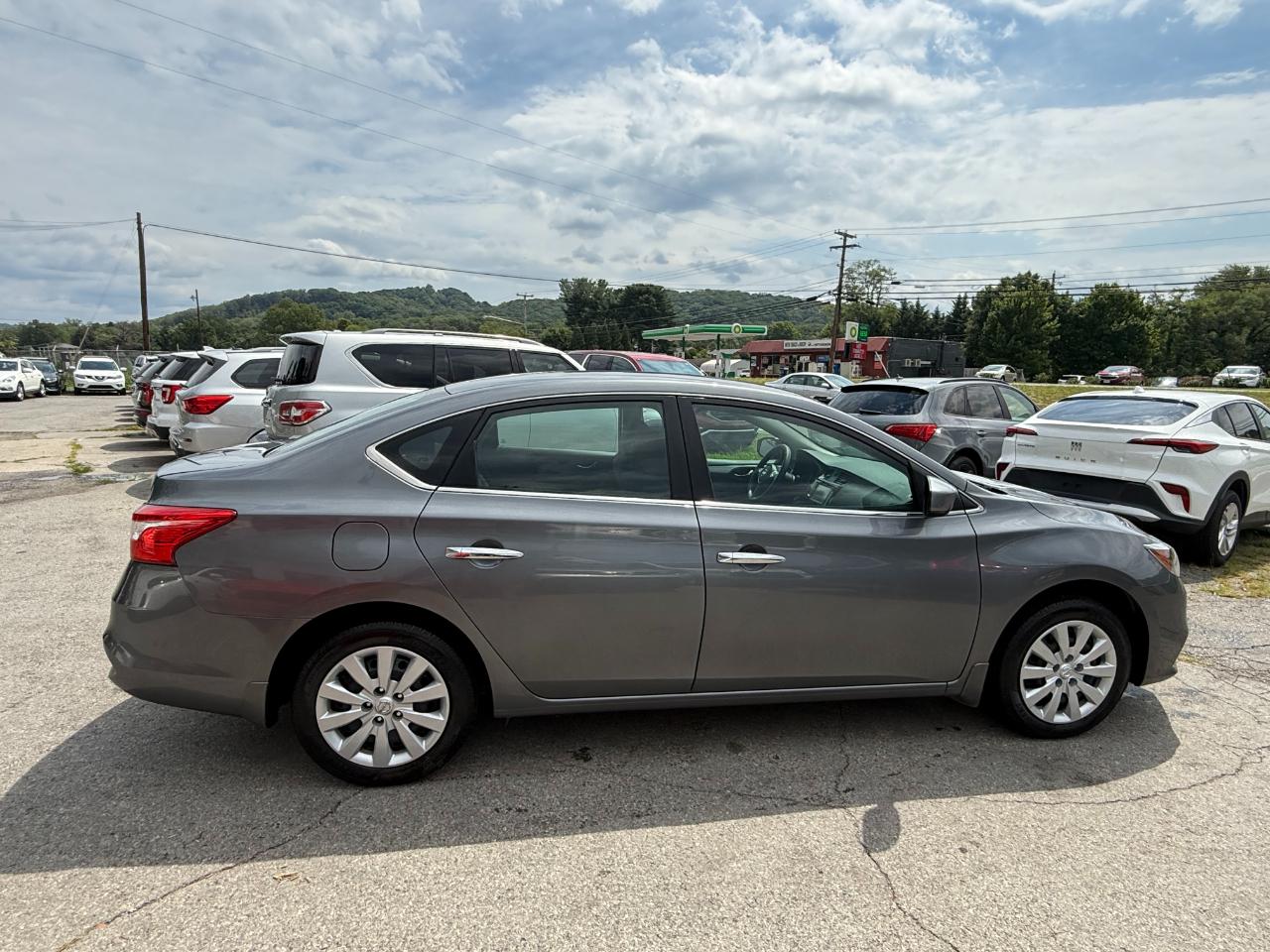 Nissan Sentra S 2019