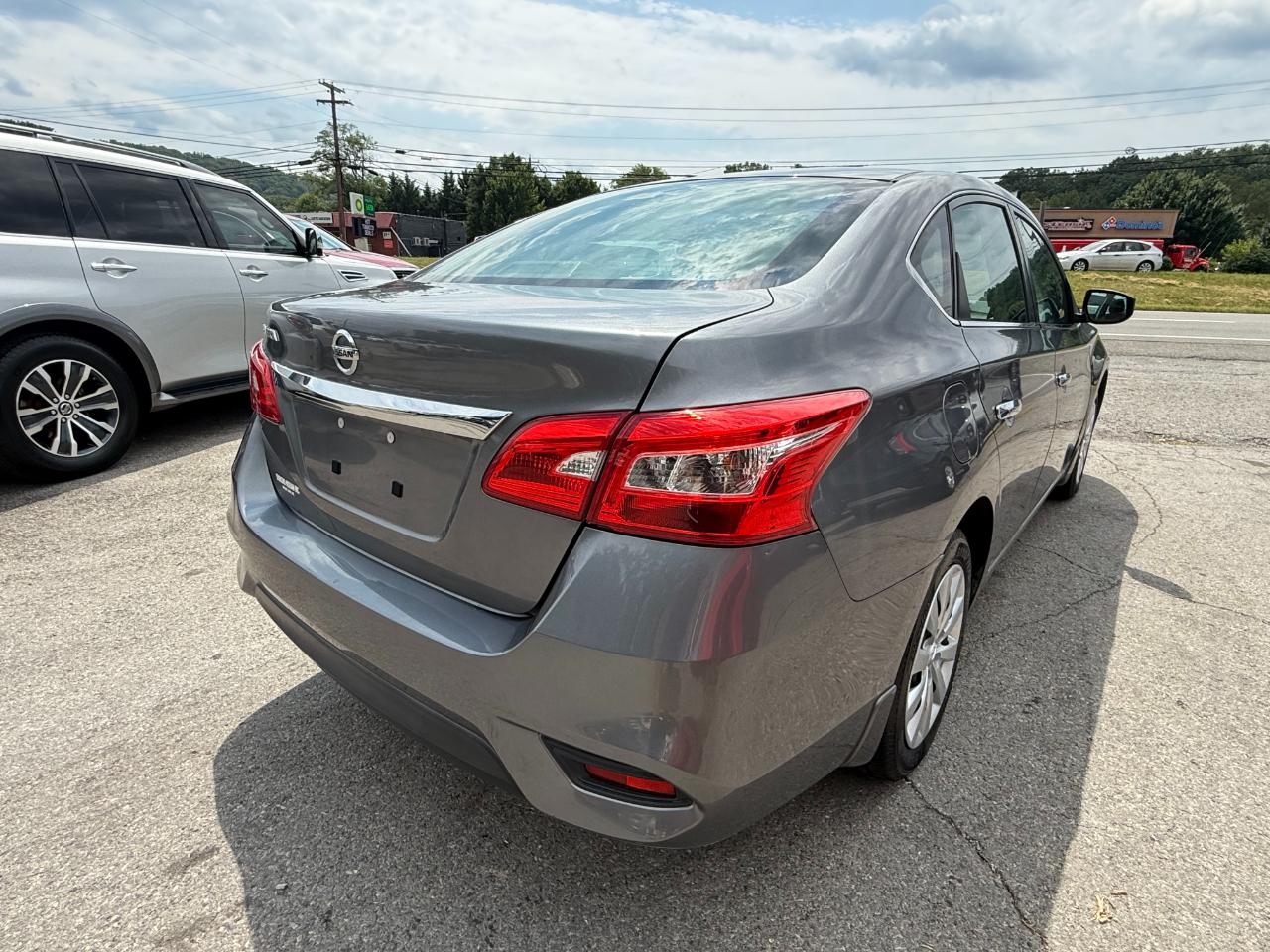 Nissan Sentra S 2019