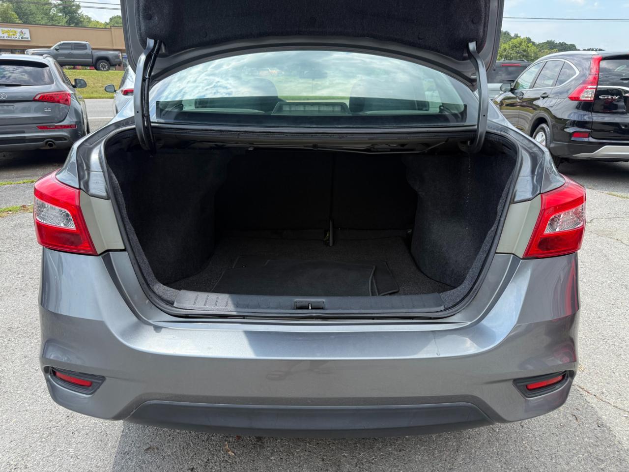 Nissan Sentra S 2019