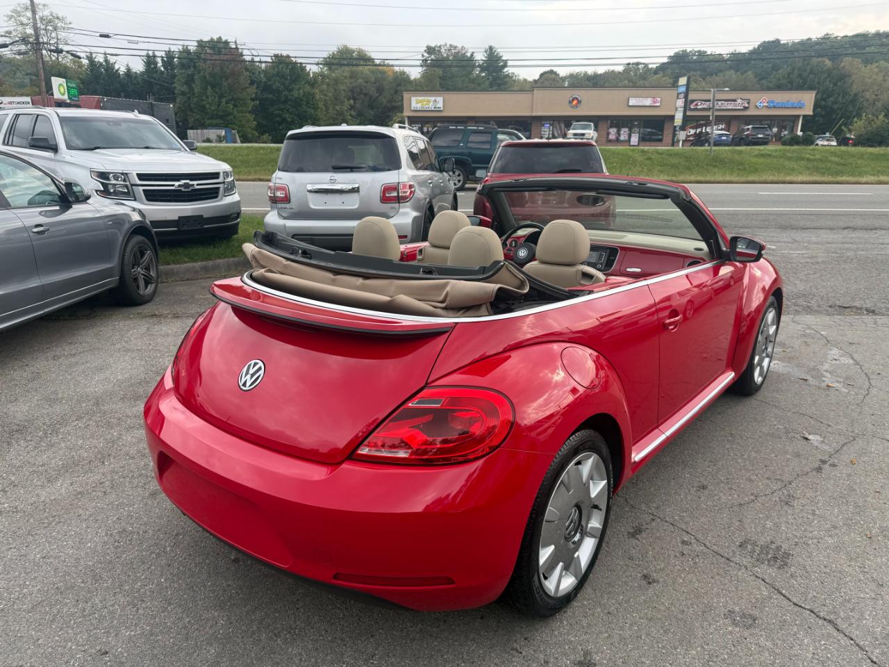 Volkswagen Beetle Convertible  2013